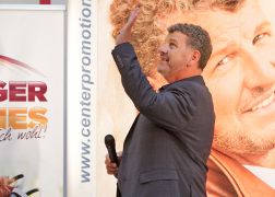 Fans Feiern Semino Rossi In Jena 0004